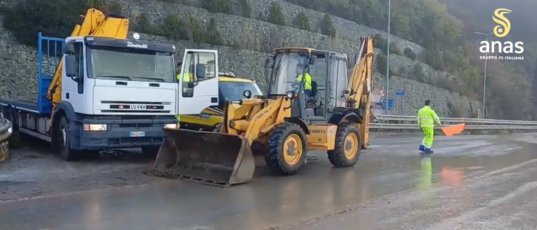 Maltempo in Calabria, il punto sulla viabilità dopo il ciclone: rallentamenti e criticità ancora diffuse –\u00A0VIDEO\n