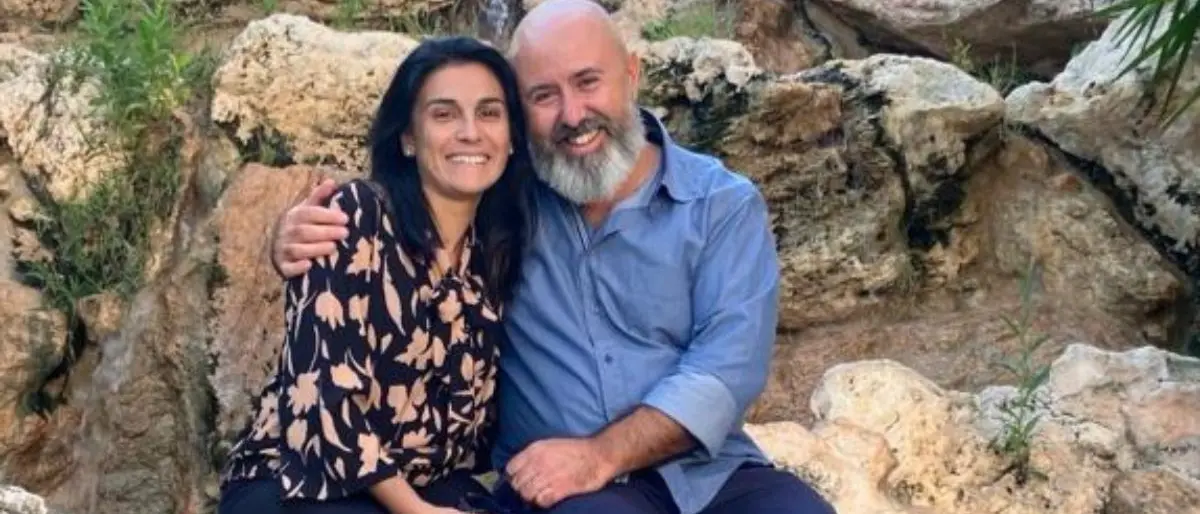 Da portalettere a famiglia: vi raccontiamo l’amore nato in Poste a Cosenza\n