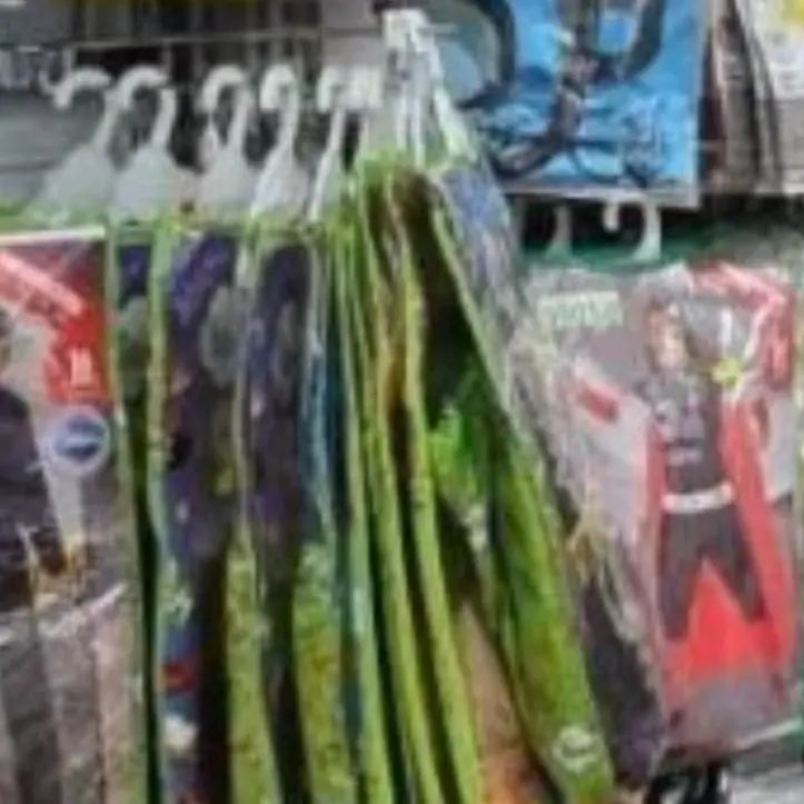 Reggio, operazione Carnevale sicuro:\u00A0sequestrati circa 100 vestiti\u00A0privi di marchio CE\n