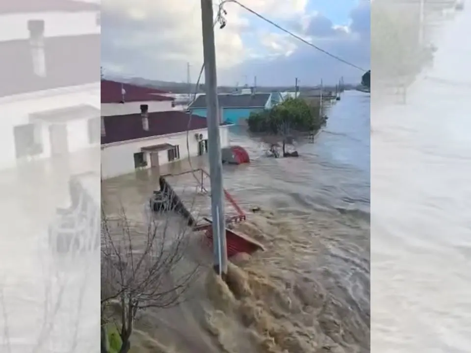 Il fiume Crati esonda tra Tarsia e Piana di Sibari, hotel disponibili ad accogliere gli evacuati