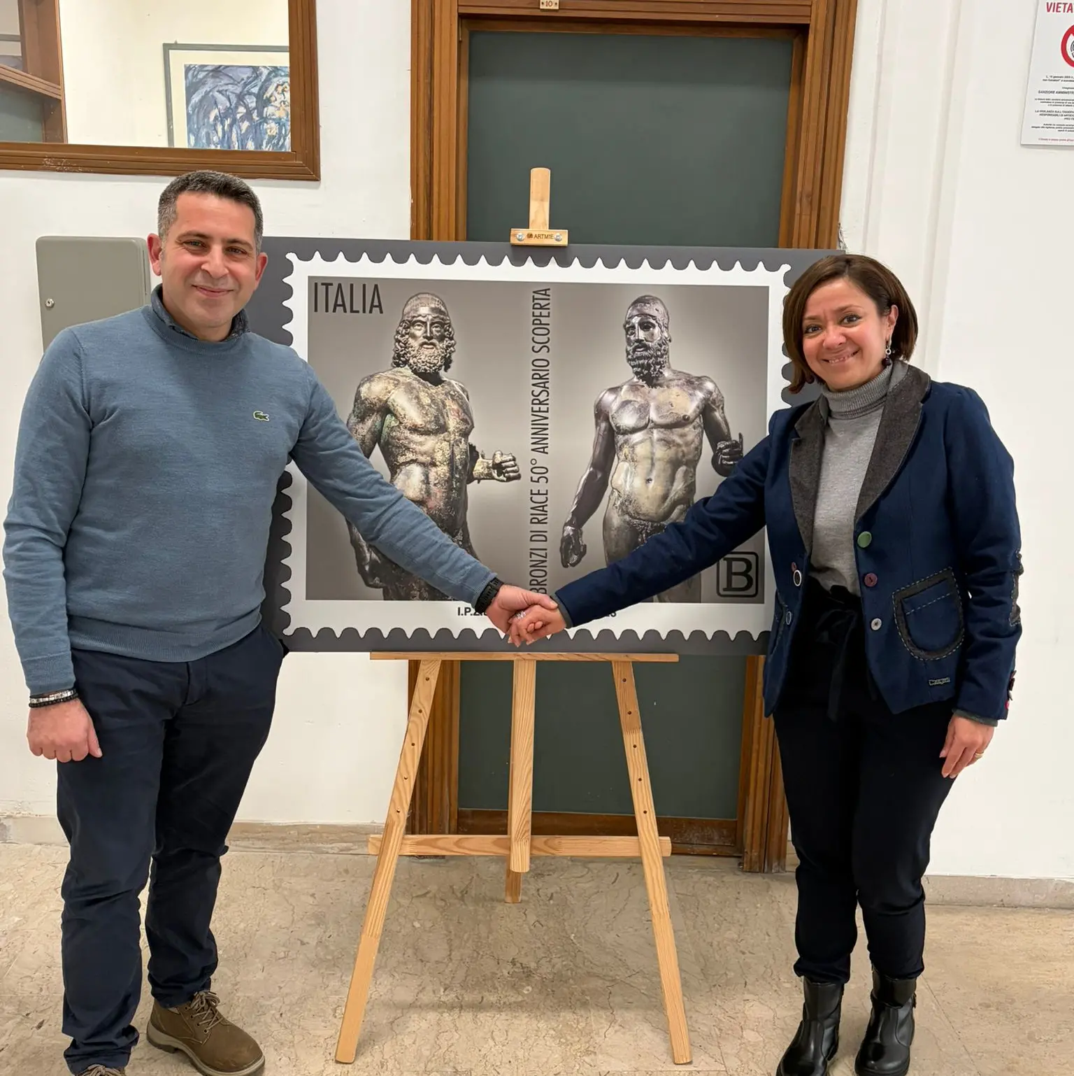 Dal back-office al sì sull’altare: a Reggio Calabria l’amore nato tra scrivanie e sportelli di Poste