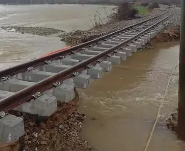 Infrastrutture devastate, Ferrovie della Calabria: «Al lavoro per mettere in sicurezza le linee interessate»\n