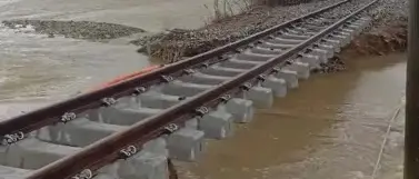 Infrastrutture devastate, Ferrovie della Calabria: «Al lavoro per mettere in sicurezza le linee interessate»\n