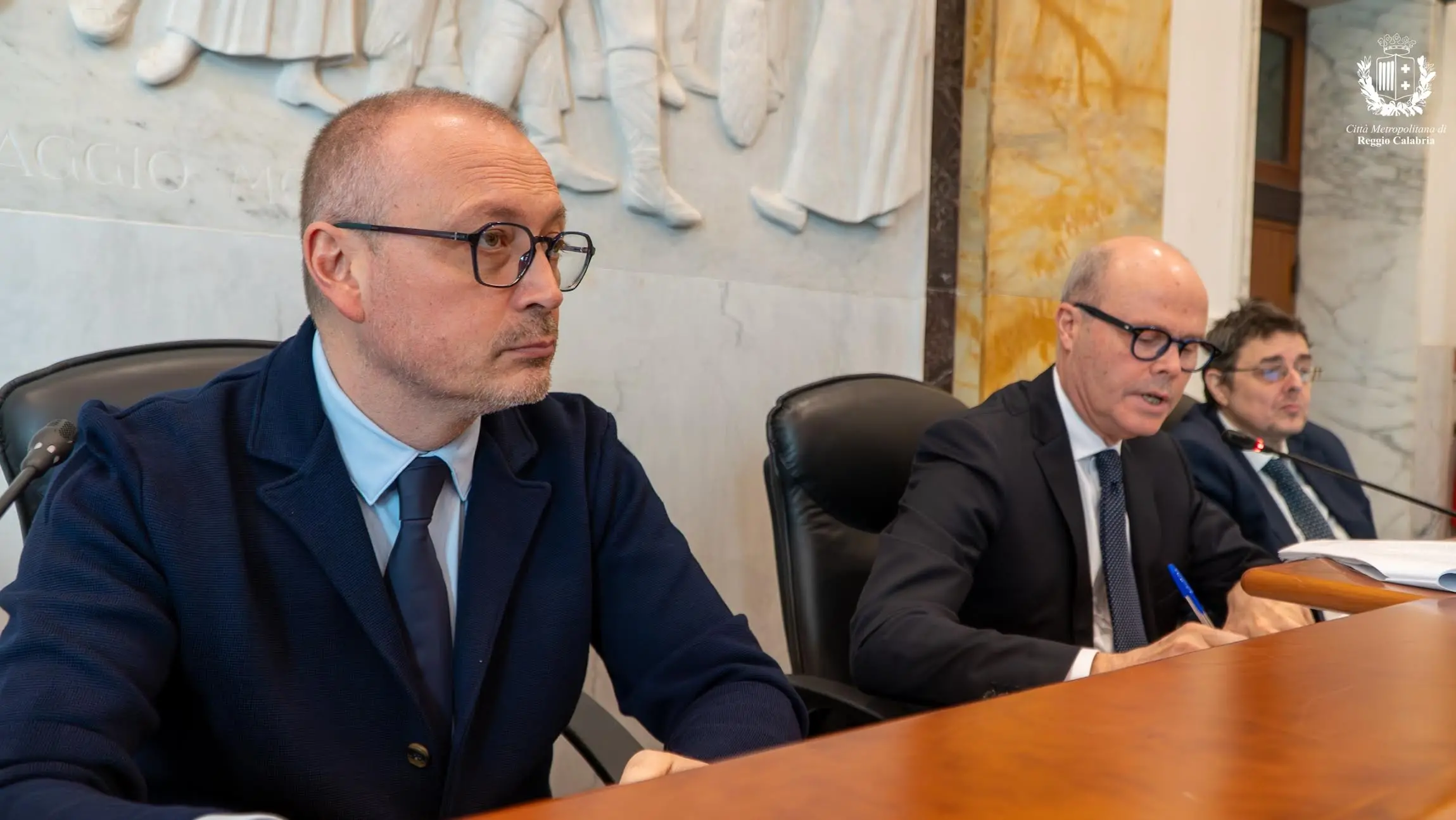 Reggio, in Consiglio Metropolitano richiesto un confronto con la Regione Calabria per i danni del maltempo e sull'Alta velocità ferroviaria\n