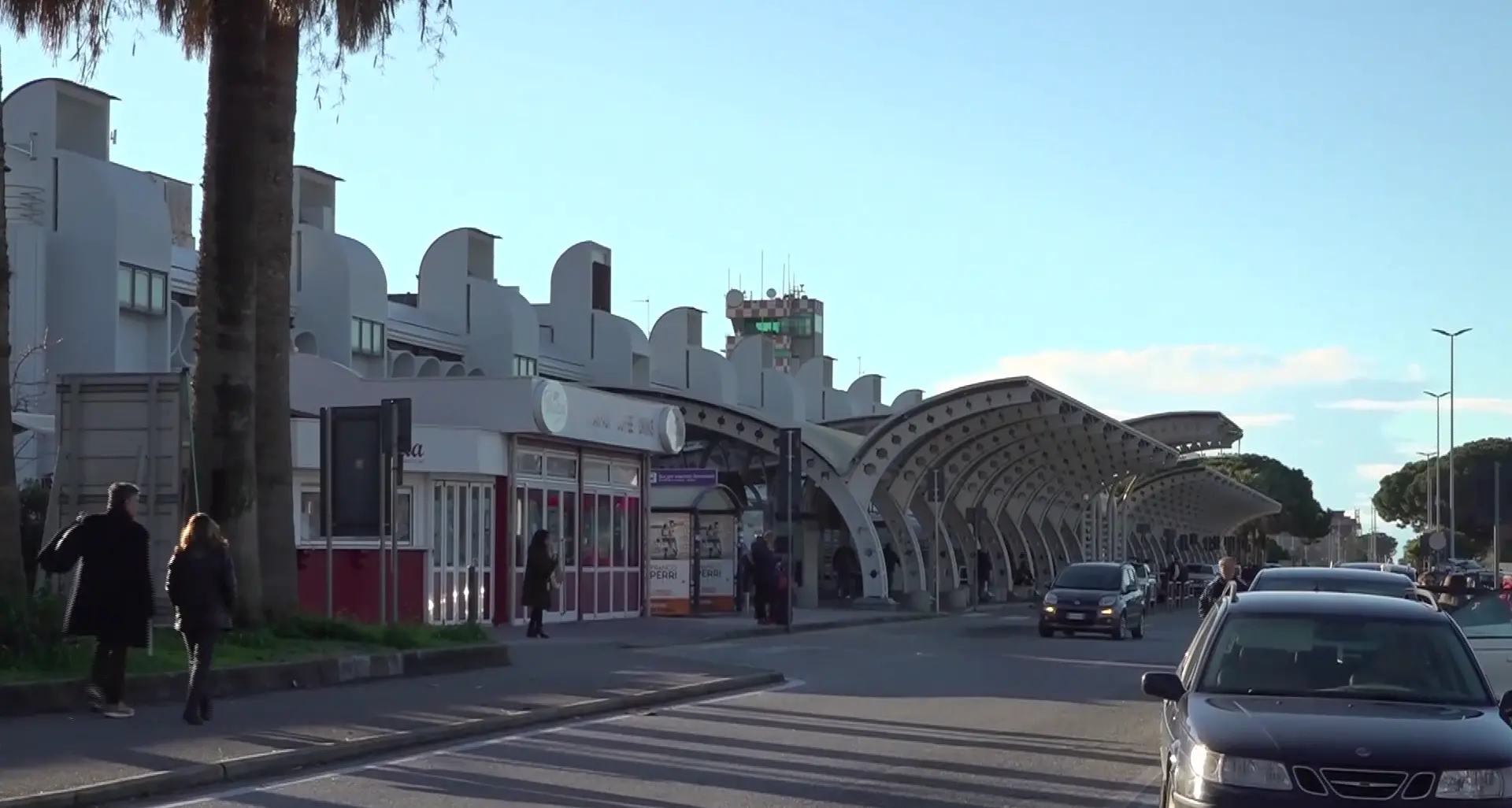 Rilevatori automatici di parcheggio in aeroporto, Codacons: “Così diventa una tassa occulta”