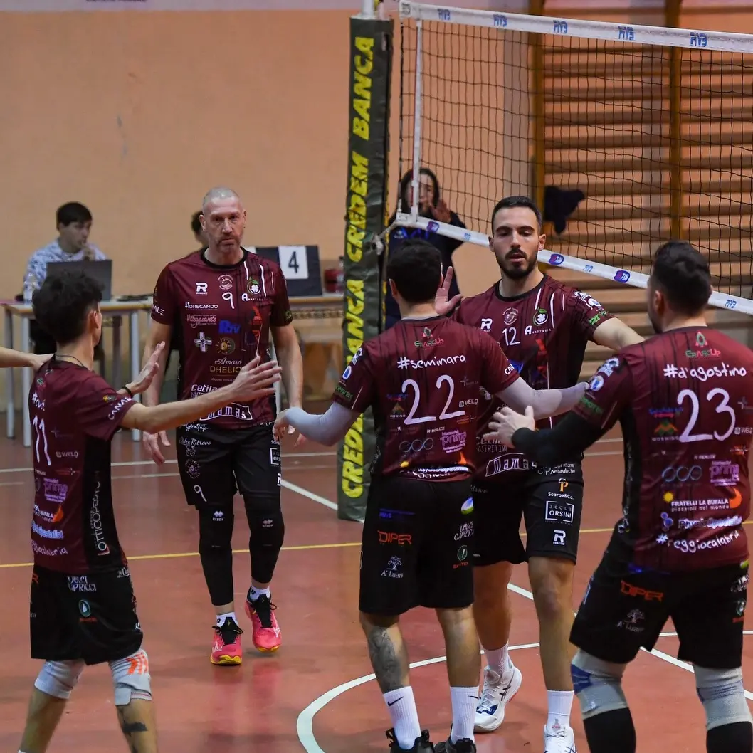 A Rende nessuna sorpresa: l’Amaro Dhelios si arrende alla forza della Pallavolo Milani e ora il calendario si fa in salita\n