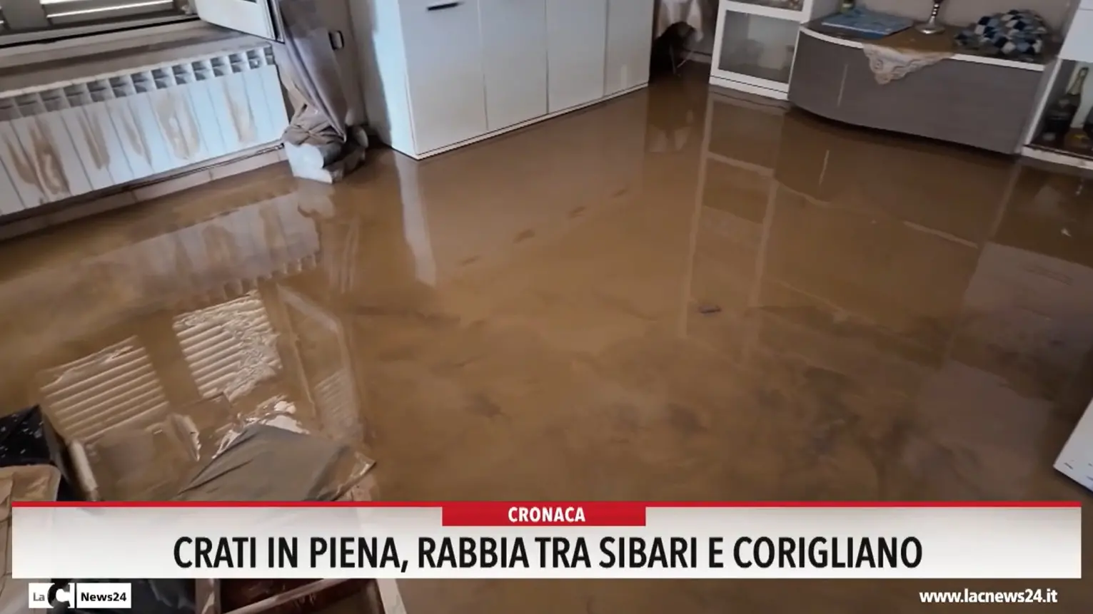 Crati in piena, rabbia tra Sibari e Corigliano