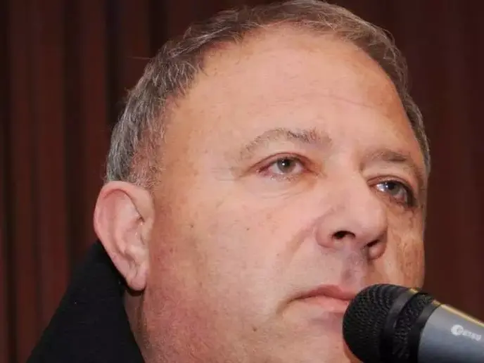 È morto Michele Albanese, giornalismo calabrese in lutto: il cronista che sfidò la ’ndrangheta aveva 63 anni