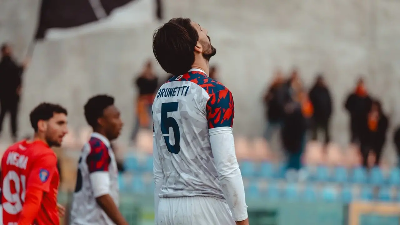 La Vibonese cola a picco come un sasso: perde 4-0 a Milazzo e si avvicina alle paludi dei play out\n