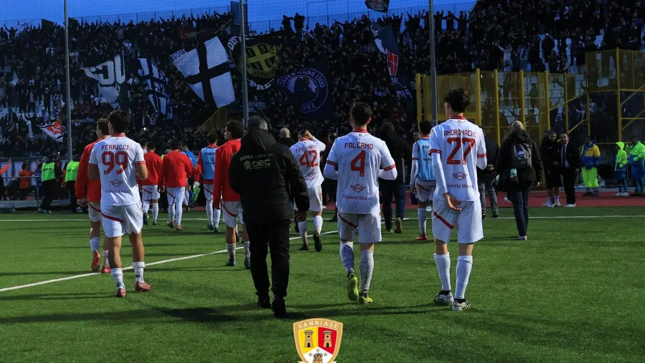 Calabresi in Serie D,\u00A0 il derby dello Stretto termina in parità (1-1). La Vigor Lamezia cade dopo 4\u00A0vittorie consecutive\n