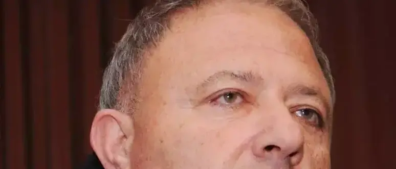 Addio a Michele Albanese, il teorico del “grigio”: «Non solo i nemici invisibili, sono i cattivi della storia»\n