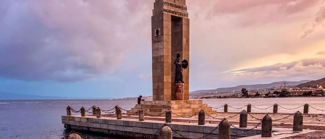 Athena veglia sull’Arena dello Stretto\n