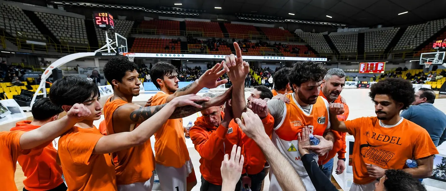 Dieci vittorie consecutive per la Redel Reggio Calabria, battuta a pieni voti il\u00A0Castellaneta\u00A0(80-54)\n