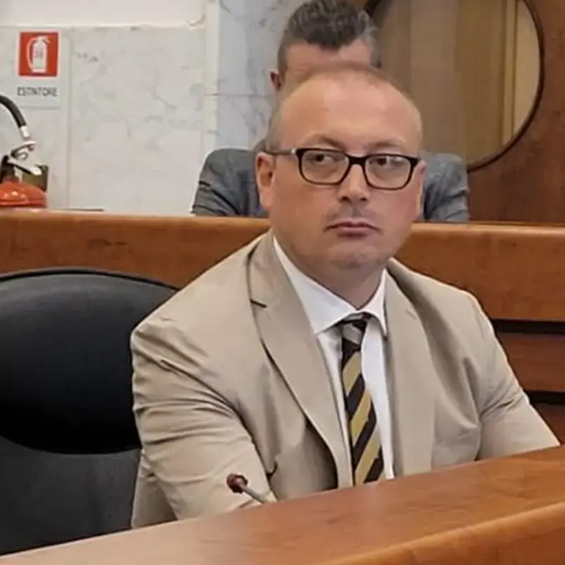 Addio a Michele Albanese,\u00A0Versace:\u00A0«La Calabria perde una voce libera, coraggiosa e determinata»\n