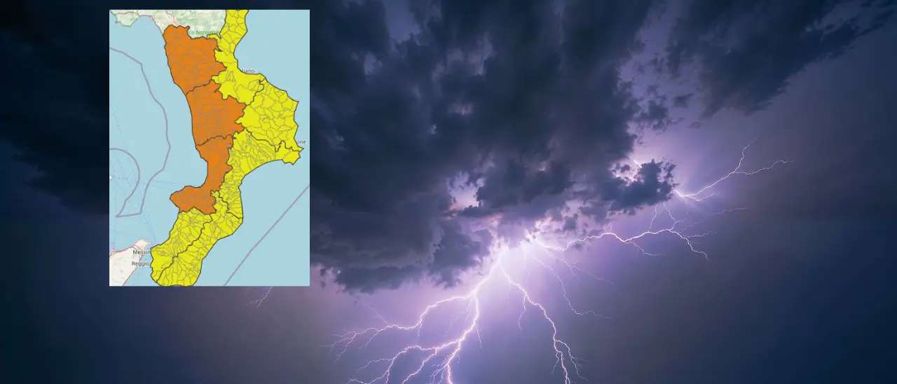Maltempo Calabria, l’allerta diventa arancione per oggi e domani: un nuovo ciclone porterà temporali e venti di tempesta\n
