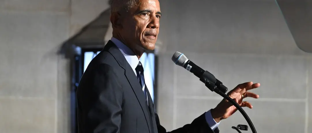 Obama, gli alieni e il grande enigma americano: «Sono reali, ma non li ho mai visti e non sono nascosti nell’Area 51»\n