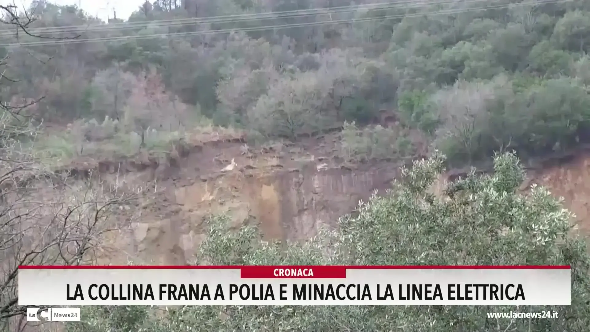 La collina frana a Polia e minaccia la linea elettrica