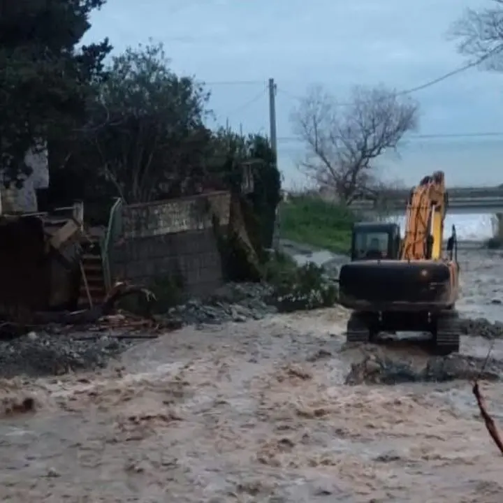 Fuscaldo, Middea: «Rete idrica danneggiata dalla piena dei torrenti, interveniamo senza sosta»\n