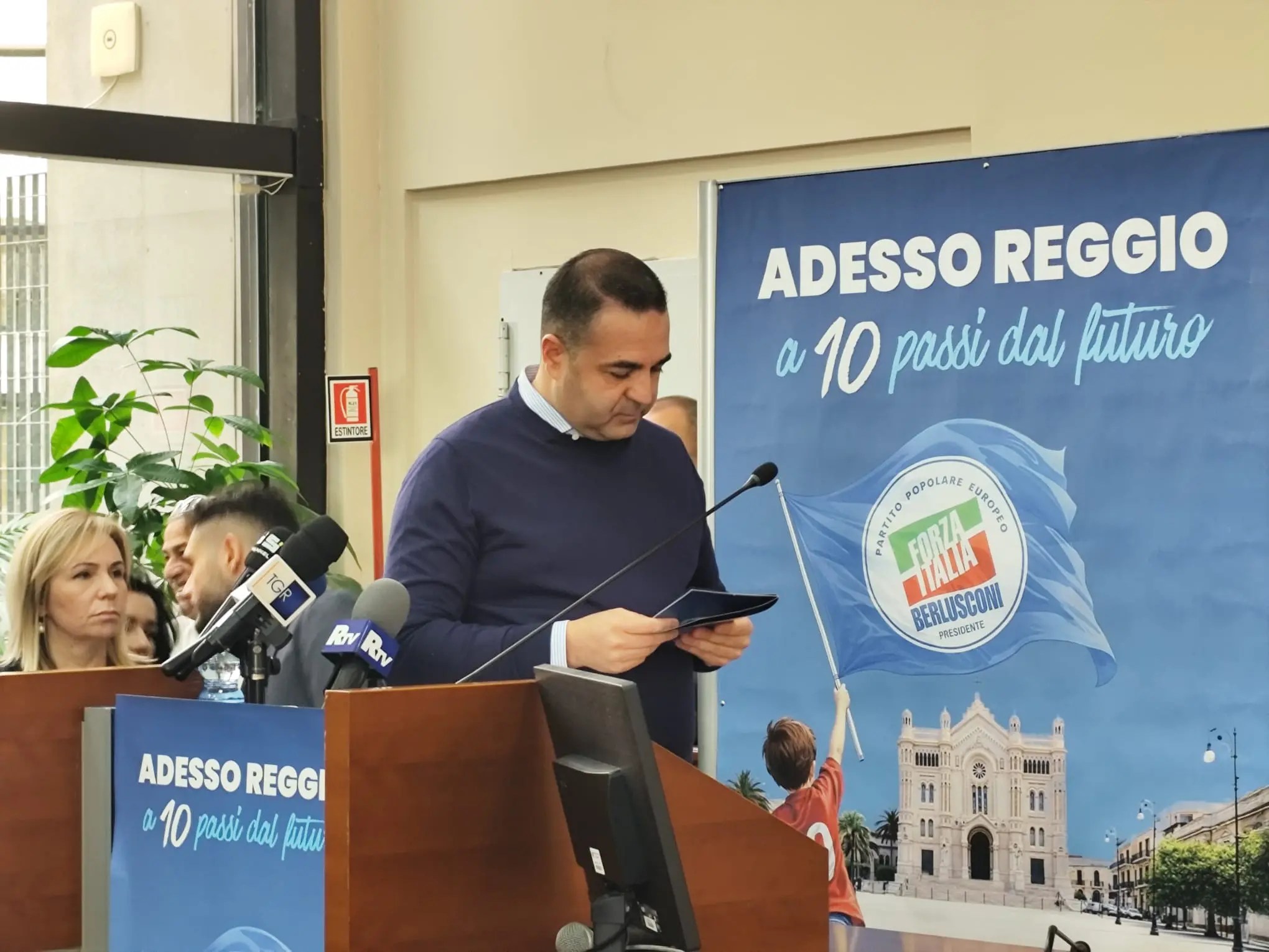 Reggio, la maggioranza attacca Cannizzaro: «La kermesse? Più che San Valentino è stata una carnevalata»\n