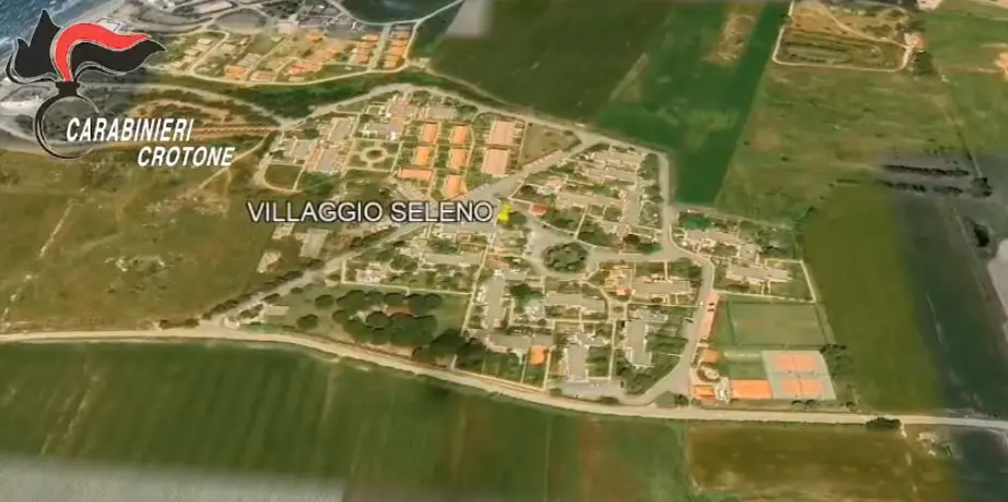 Operazione Black Flower, quando la ‘ndrangheta cominciò a investire nel turismo: le faide e l’omicidio di due bimbe innocenti\n