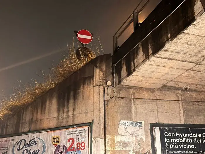 Maltempo, a Zumpano a rischio la spalletta di un ponte della 107. Il sindaco:\u00A0«Territorio devastato, servono aiuti immediati»\n
