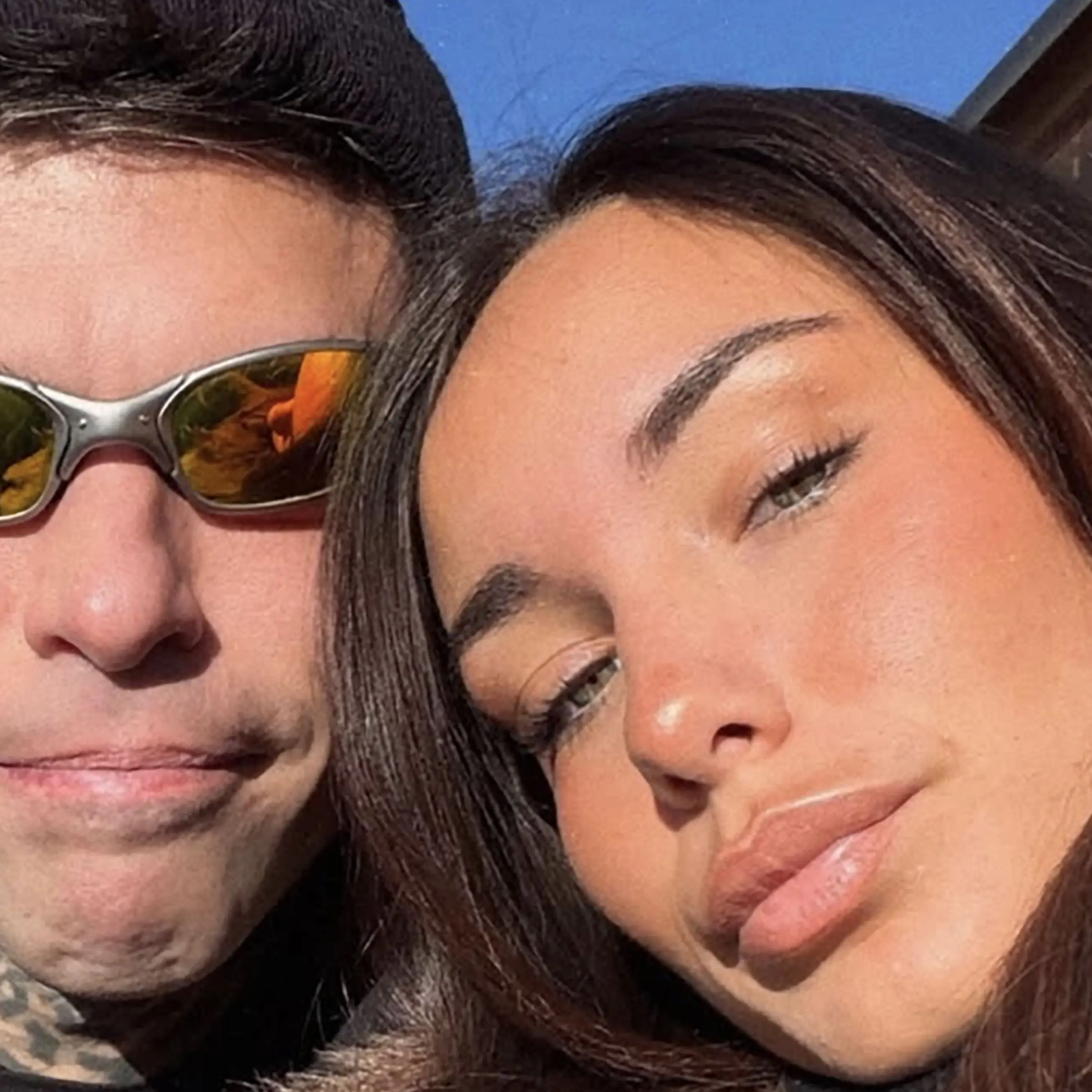 Fedez pronto all’annuncio all’Ariston? Esplode il gossip su Giulia Honegger incinta\n