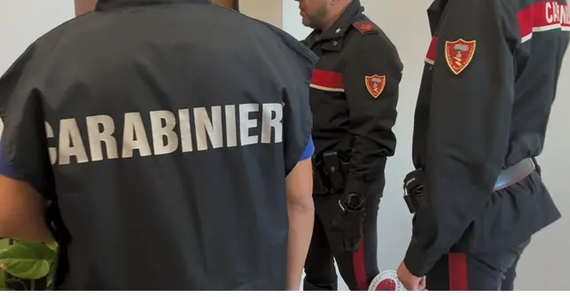 Controlli serrati antidroga: due giovani (in casa ed in auto) scoperti con diverse quantità di sostanze