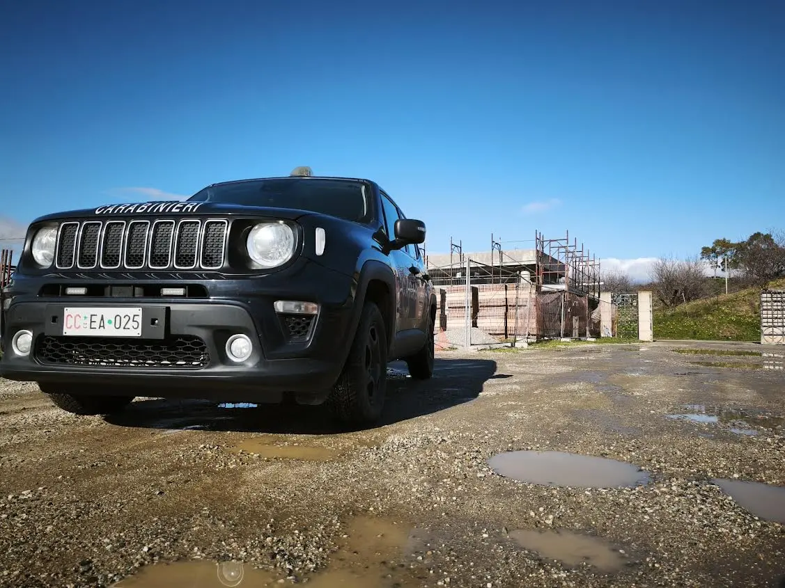 Lavoratori in nero ed impianti elettrici fuori norma: 45mila euro di ammenda a due imprese nel Catanzarese