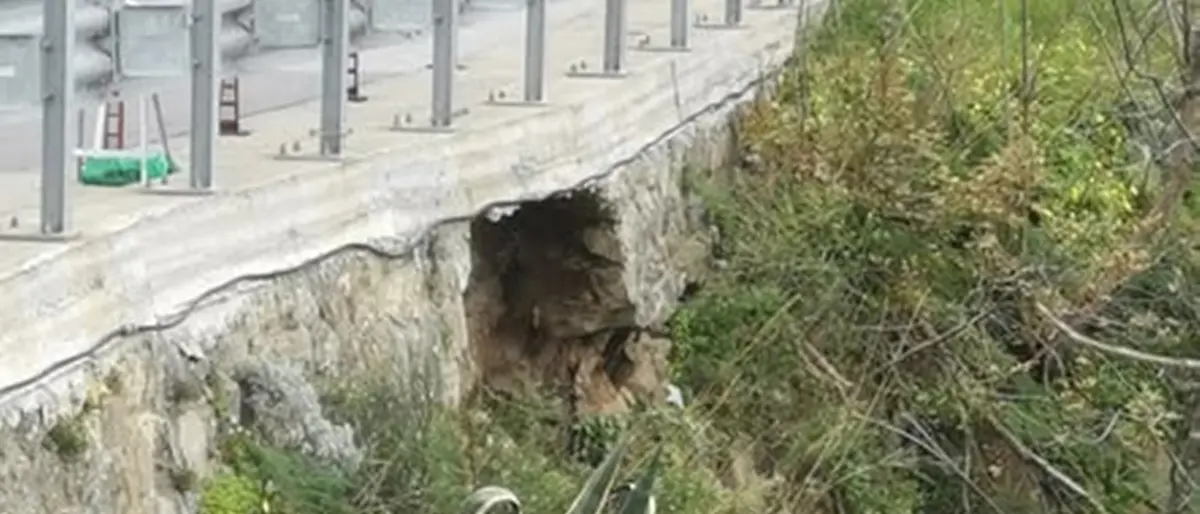 Bagnara, segnalato un cedimento strutturale sulla Statale 18 lato nord\n