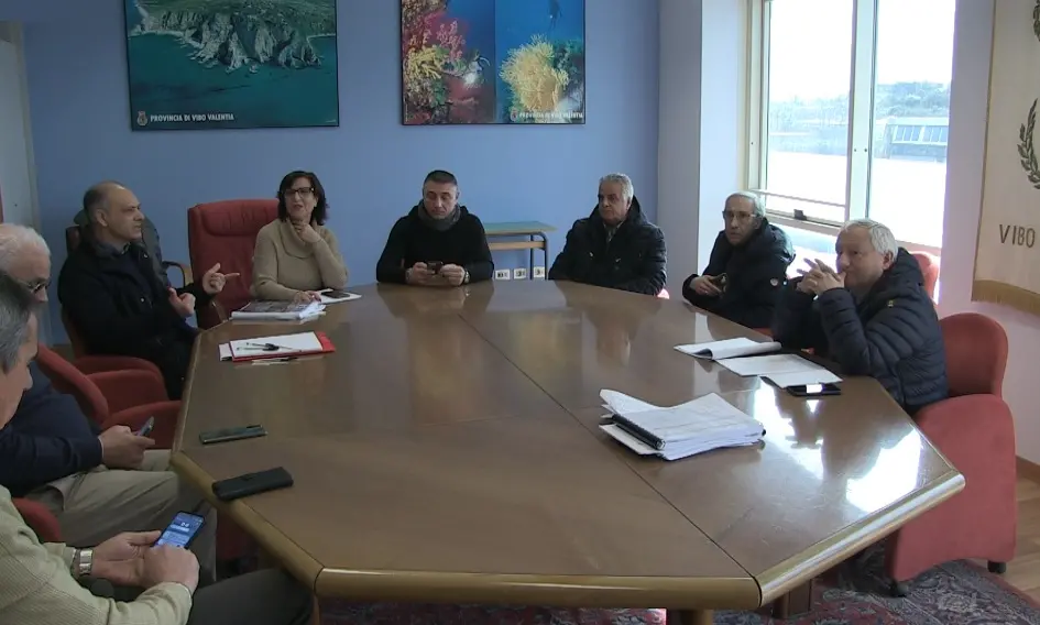 Il maltempo sbriciola le strade del Vibonese, alla Provincia la ricognizione delle emergenze\n