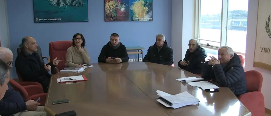 Il maltempo sbriciola le strade del Vibonese, alla Provincia la ricognizione delle emergenze\n