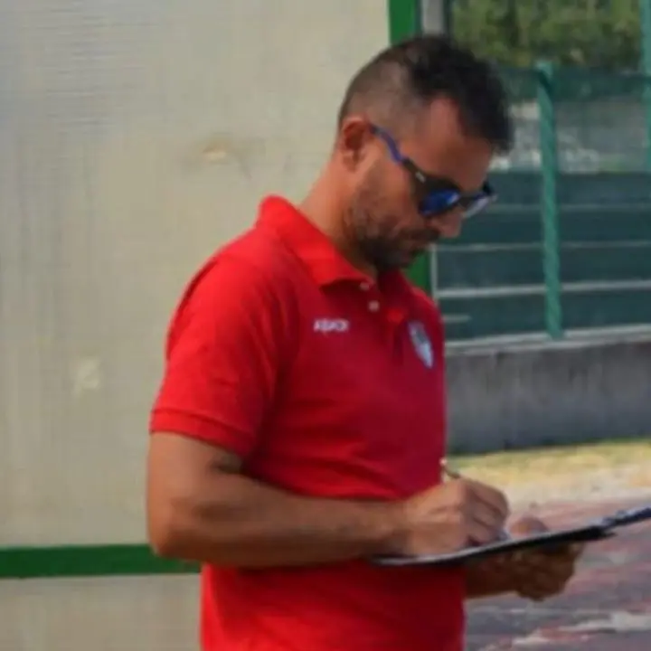 Promozione B, l'Sc Soverato esonera mister Sisi: tra i possibili successori corsa a due tra Caruso e Lomonaco\n