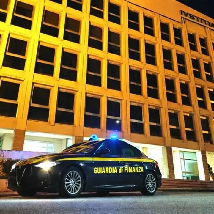 <p><span style=\"color:hsl(0, 0%, 0%);\">False prescrizioni </span>a Lamezia e truffa da 300mila euro all’Asp di Catanzaro: in 16 rinviati a giudizio | NOMI</p>