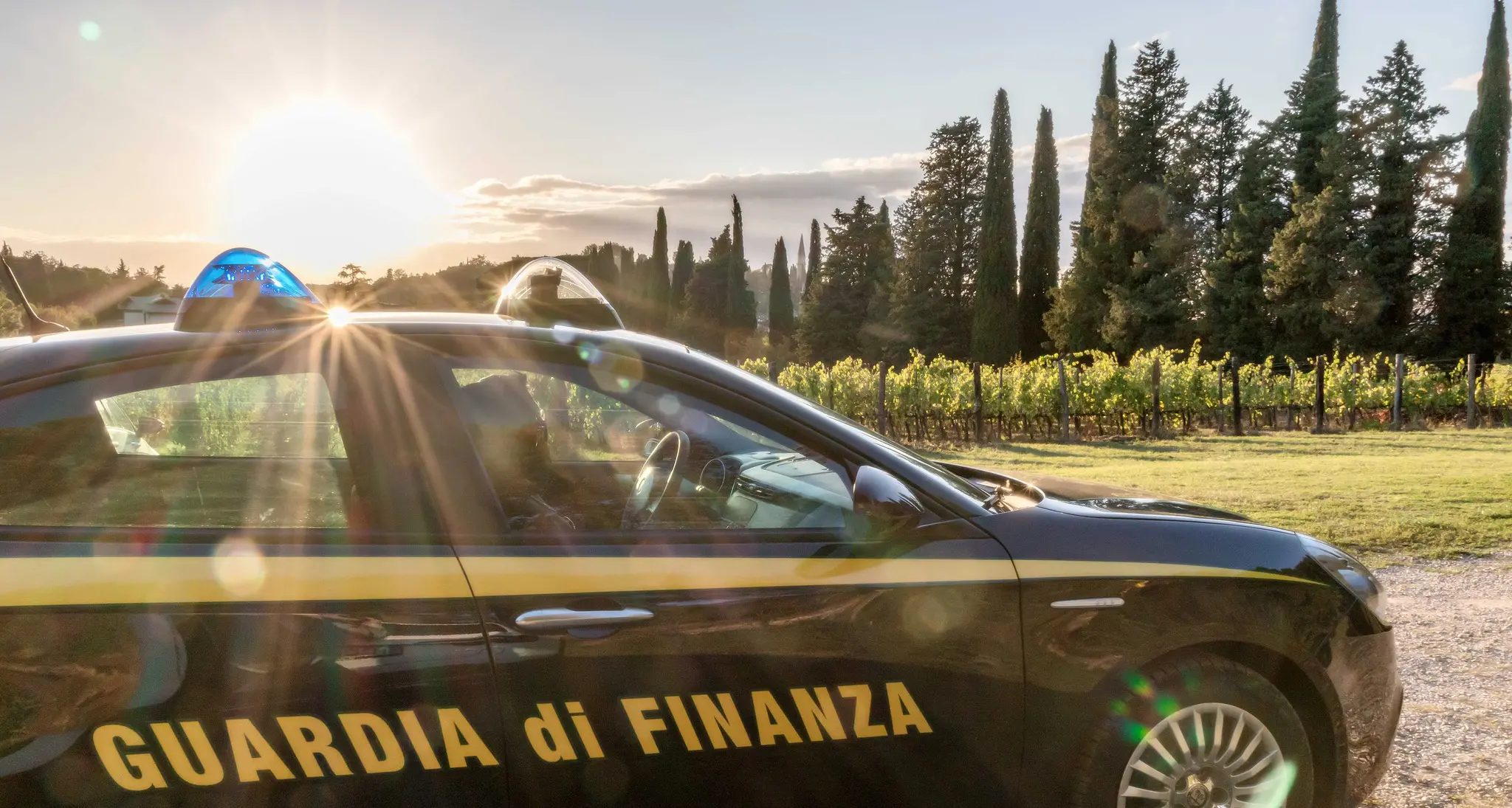 <p>False prescrizioni e truffa da 300mila euro all’Asp: in 16 rinviati a giudizio</p>