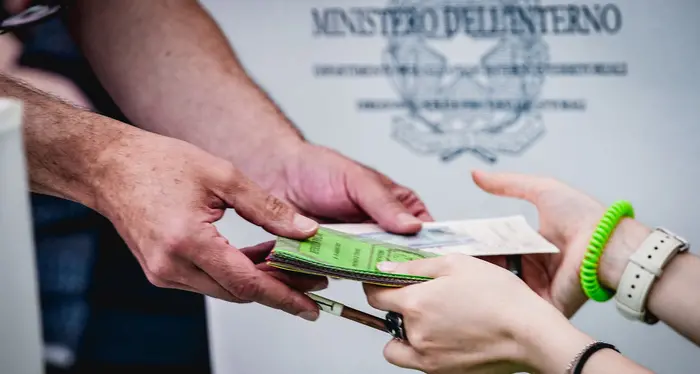 Referendum sulla giustizia, la parola ai\u00A0giovani: i convinti, i confusi e quelli che si informano\u00A0sui social