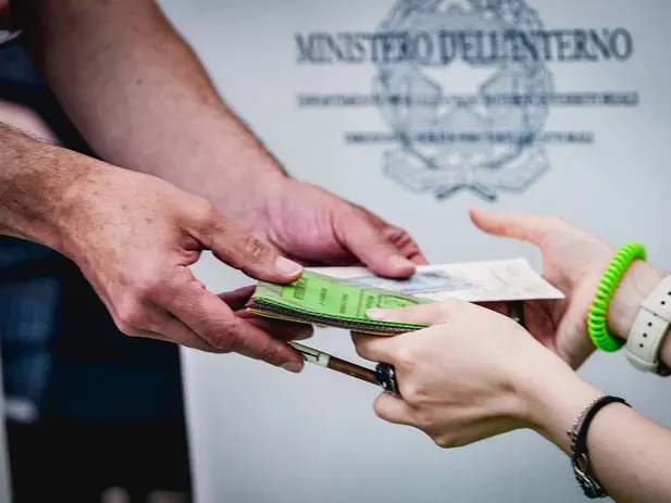 Referendum sulla giustizia, la parola ai giovani: i convinti, i confusi e quelli che si informano sui social