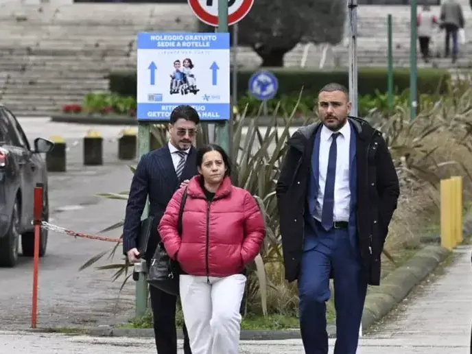 La lotta per la vita del bambino dal cuore bruciato: un organo compatibile, una madre richiamata nella notte, l’Italia che aspetta senza respirare