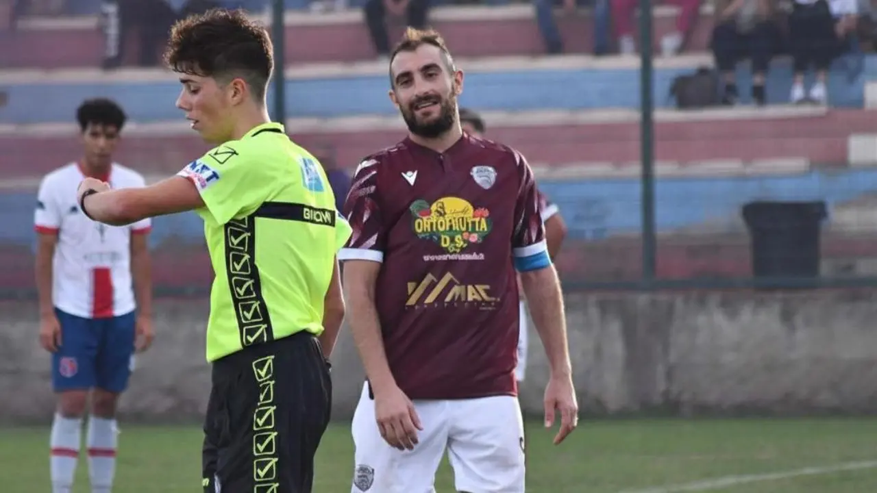 Promozione A, il Campora fa il colpaccio sul campo del Mesoraca. Curcio: «Nella ripresa non volevamo essere spettatori non paganti, ma protagonisti»\n