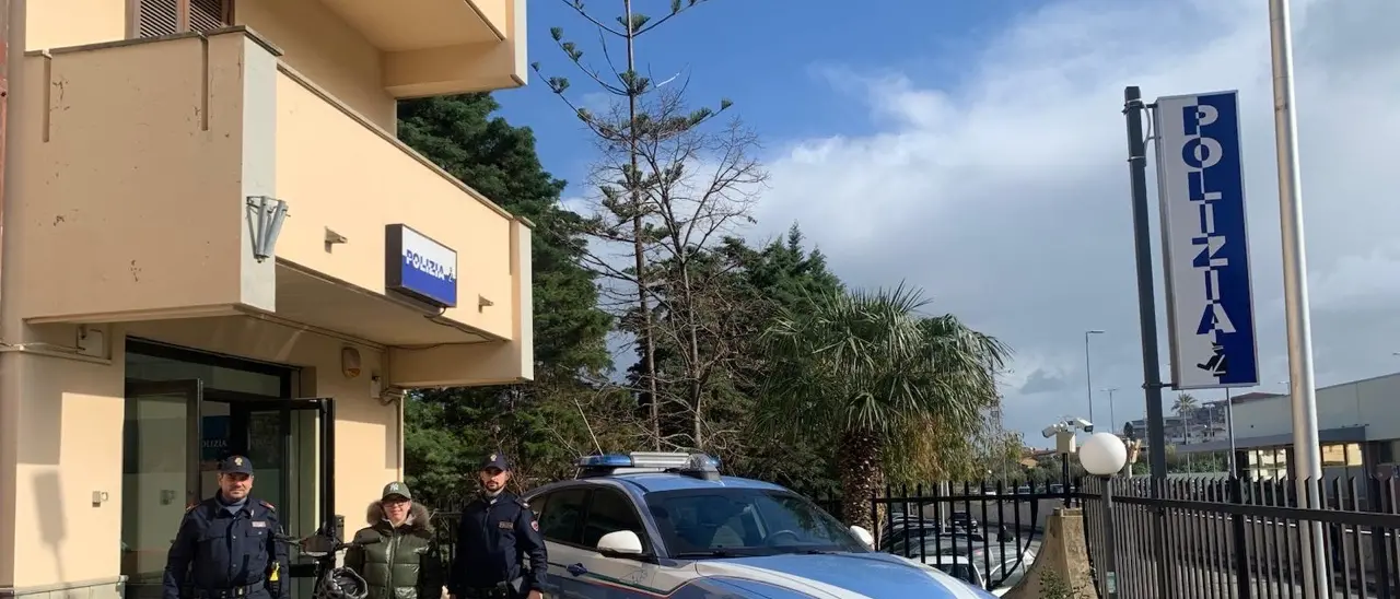 Furto di un monopattino a Tropea, denunciato un uomo: scatta il foglio di via per tre anni\n