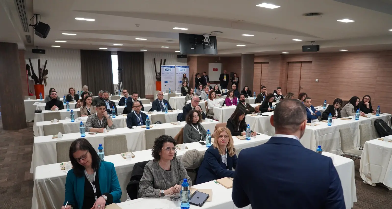 Turismo e innovazione, a Lamezia Terme il Summit Hospitality: focus su intelligenza artificiale e nuove competenze\n