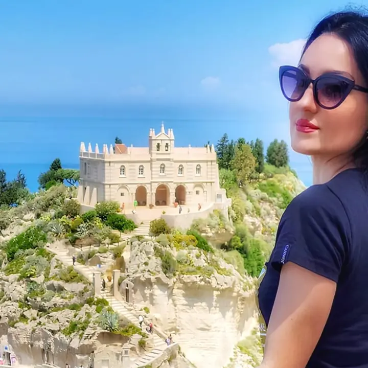 Comunali a Tropea, Romania Corrao si candida\u00A0nella lista guidata da\u00A0Piserà: «È il momento di costruire\u00A0una stagione nuova»\n