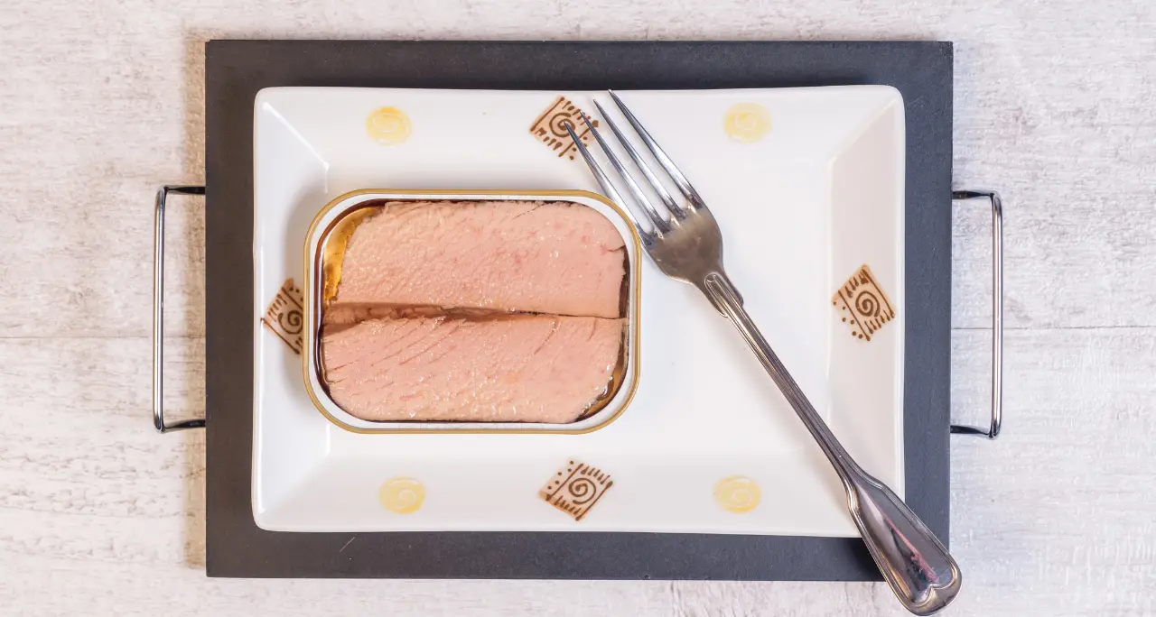 Tonno in scatola, secondo Gambero Rosso i vibonesi Sardanelli e Callipo nella top 10 dei migliori sul mercato\n