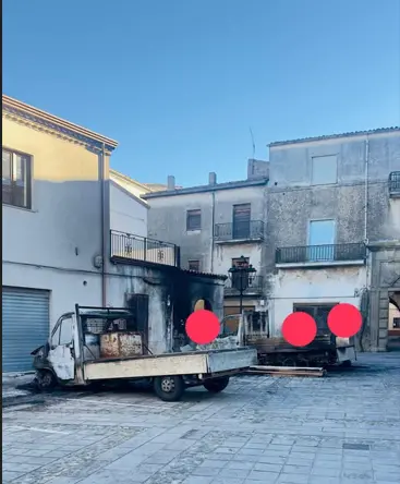 Terranova da Sibari, incendiati i mezzi di una ditta edile che lavora alla restaurazione\u00A0del Castello Ducale\n