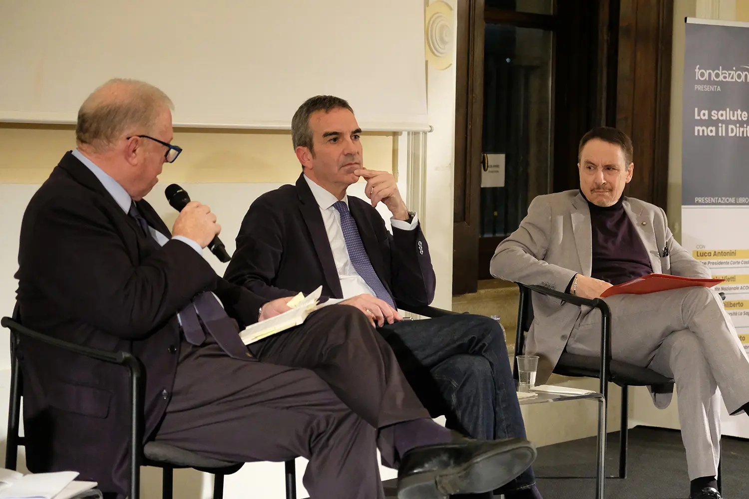 Sanità, Palazzo Arnone pieno: Antonini, Occhiuto, Vietti e Diliberto a confronto\n
