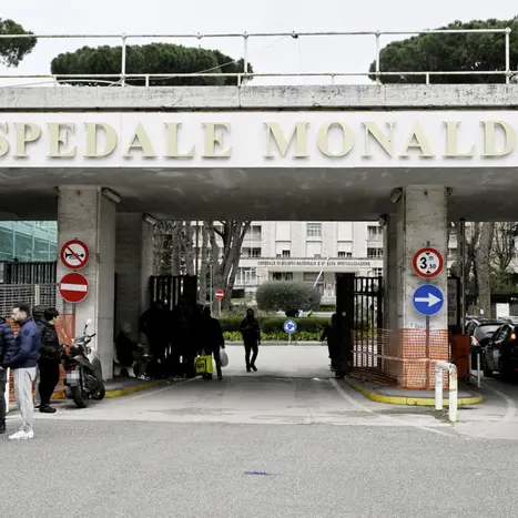 No a un nuovo trapianto di cuore per il bimbo di Napoli:\u00A0«Le sue condizioni non sono compatibili»\n