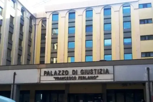 Caso CinItaly, revocato il sequestro dell’azienda: controllo giudiziario e obbligo di dimora in Calabria per l’imprenditore