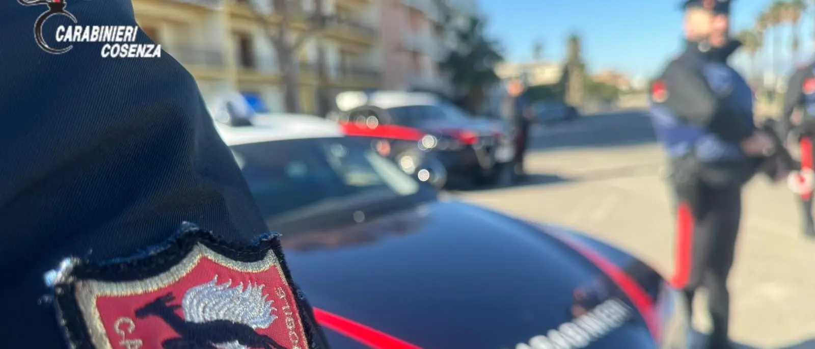 Cosenza, colpo di pistola a un uomo in strada: un indagato ai domiciliari con braccialetto\n