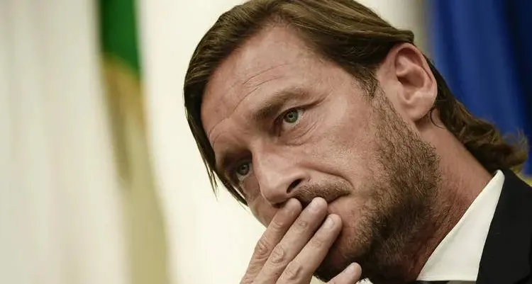 Abbandono di minore, archiviazione per Francesco Totti e Noemi Bocchi\n