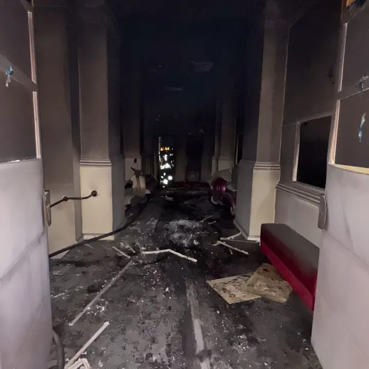 La patria teatrale di Eduardo De Filippo in cenere, la cultura inghiottita dal fuoco\n