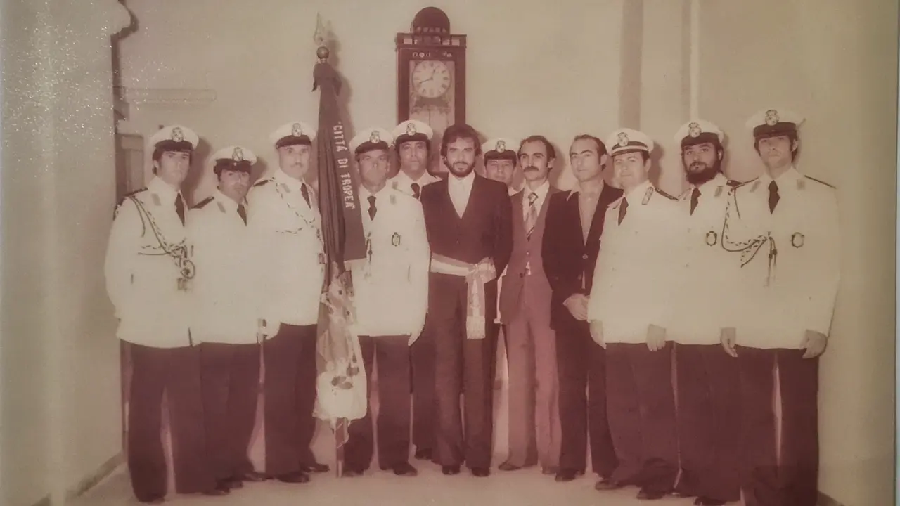 Tropea, deceduto lo storico comandante della municipale Vittorio Garzulli. Il commosso ricordo dell’ex sindaco Pino Romano\n